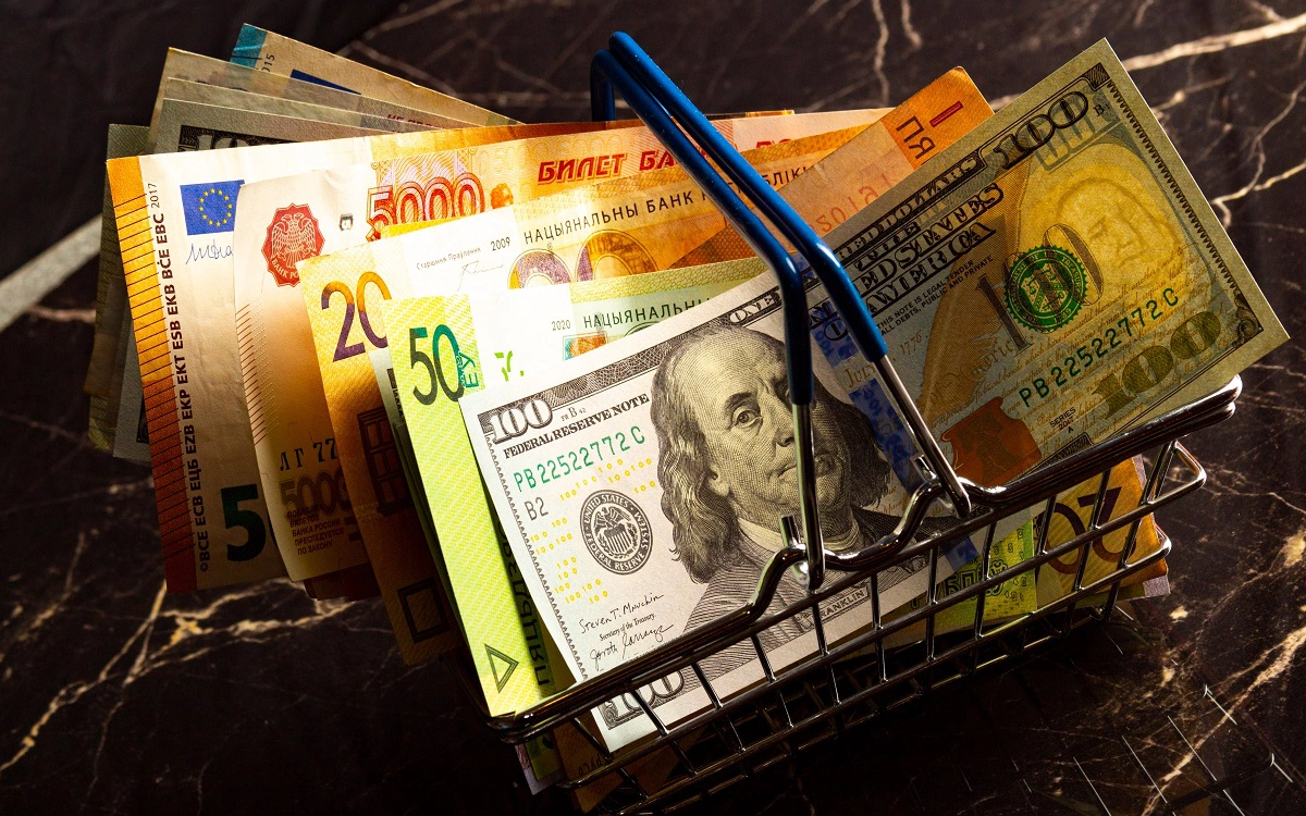 Сколько стоят доллар и евро в обменниках Москвы 11 августа