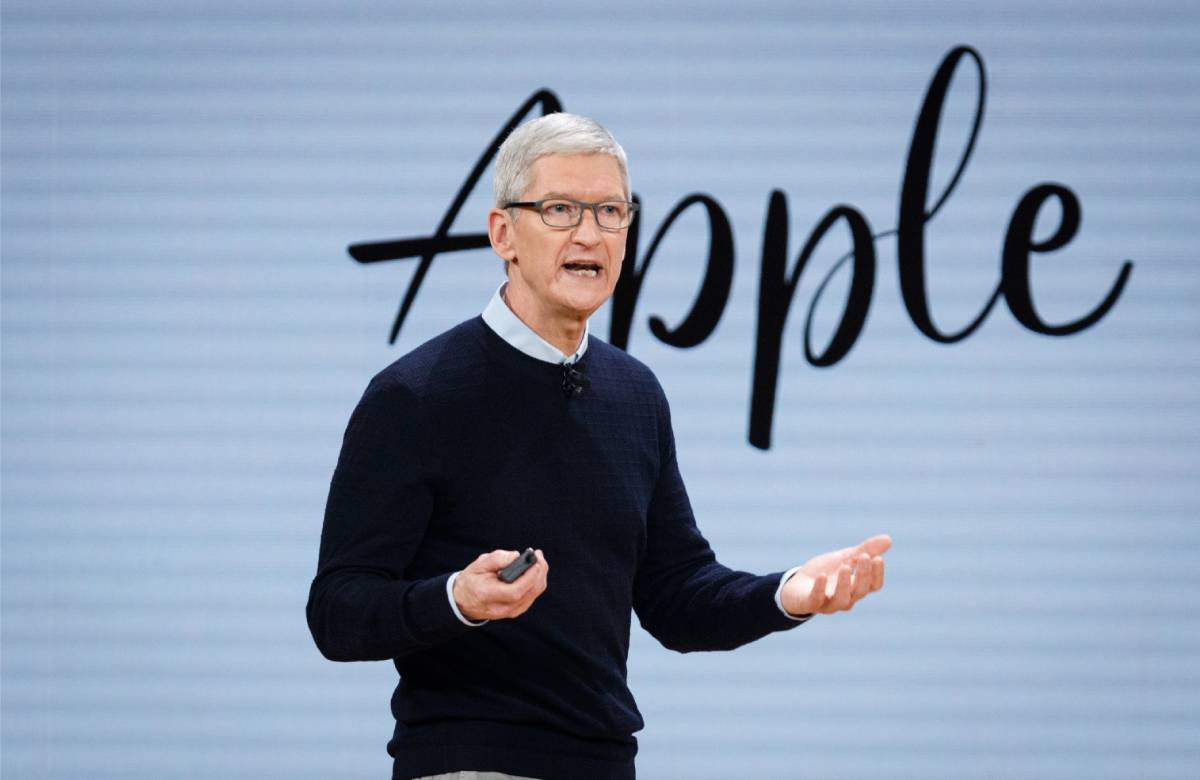 Консультанты призвали акционеров Apple выступить против выплаты Тиму Куку