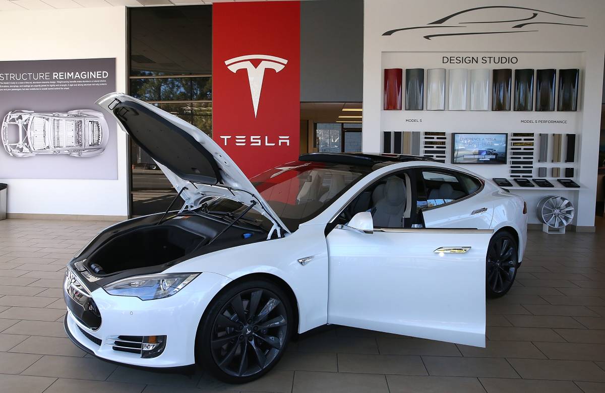 Tesla продала рекордное количество произведенных в Китае электромобилей