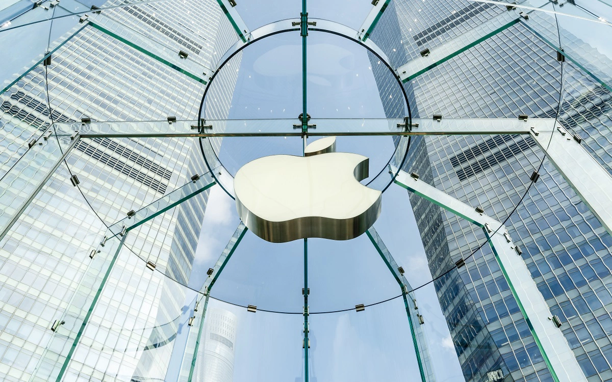 Капитализация Apple во второй раз в истории превысила $3 трлн