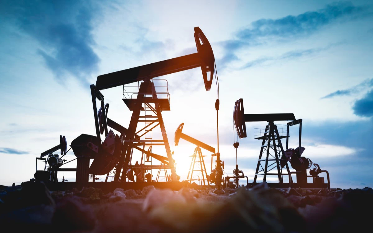 Цена нефти Brent поднялась выше $84 в преддверии встречи ОПЕК+