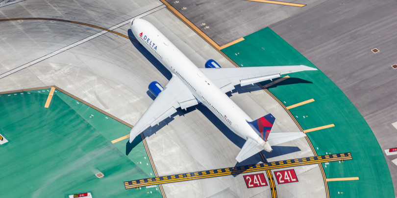 Акции Delta Air Lines прибавили 7% на ожиданиях роста спроса на перелеты