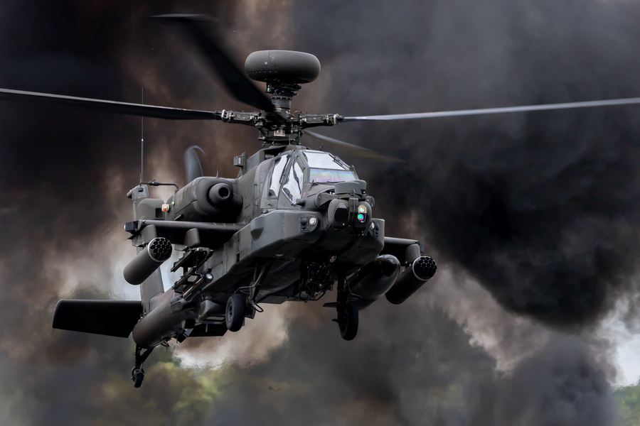 <p>Boeing AH-64D Apache Longbow</p>