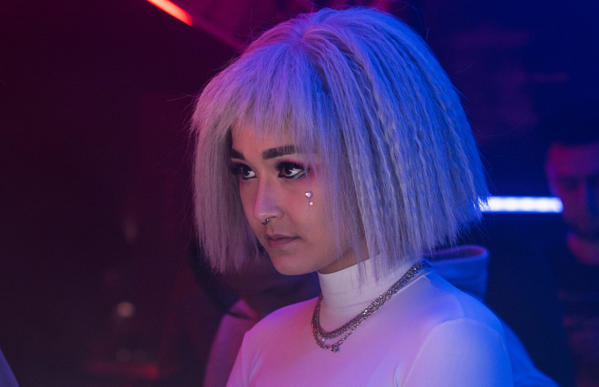 Кадр из сериала «Шестнадцать+»