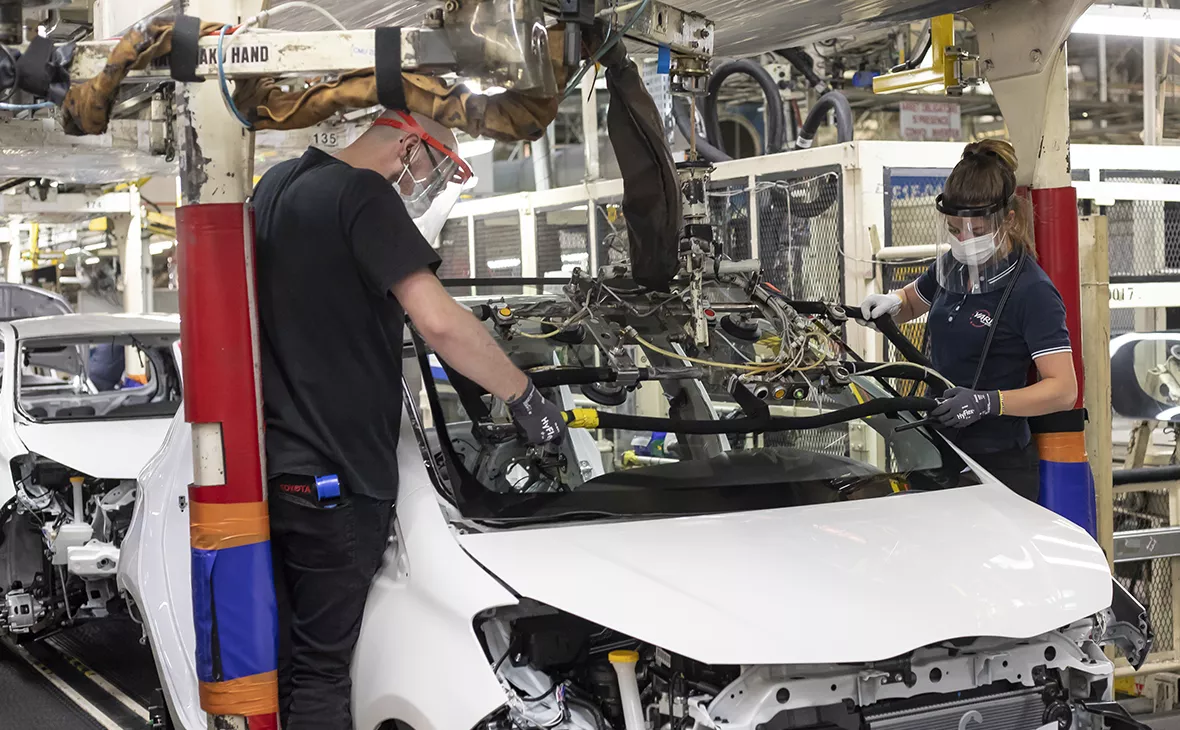 Toyota сократит производство автомобилей в октябре из-за нехватки чипов