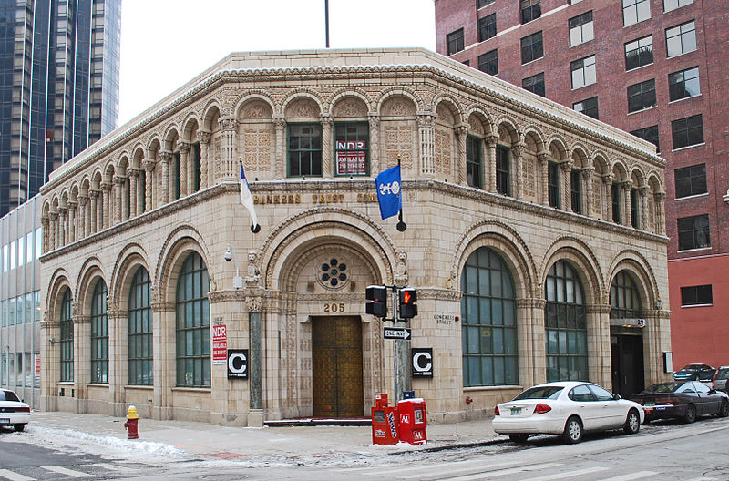 Здание Banker&#39;s Trust в Детройте