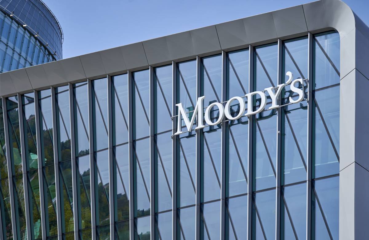 Moody’s приостановит коммерческую деятельность в России