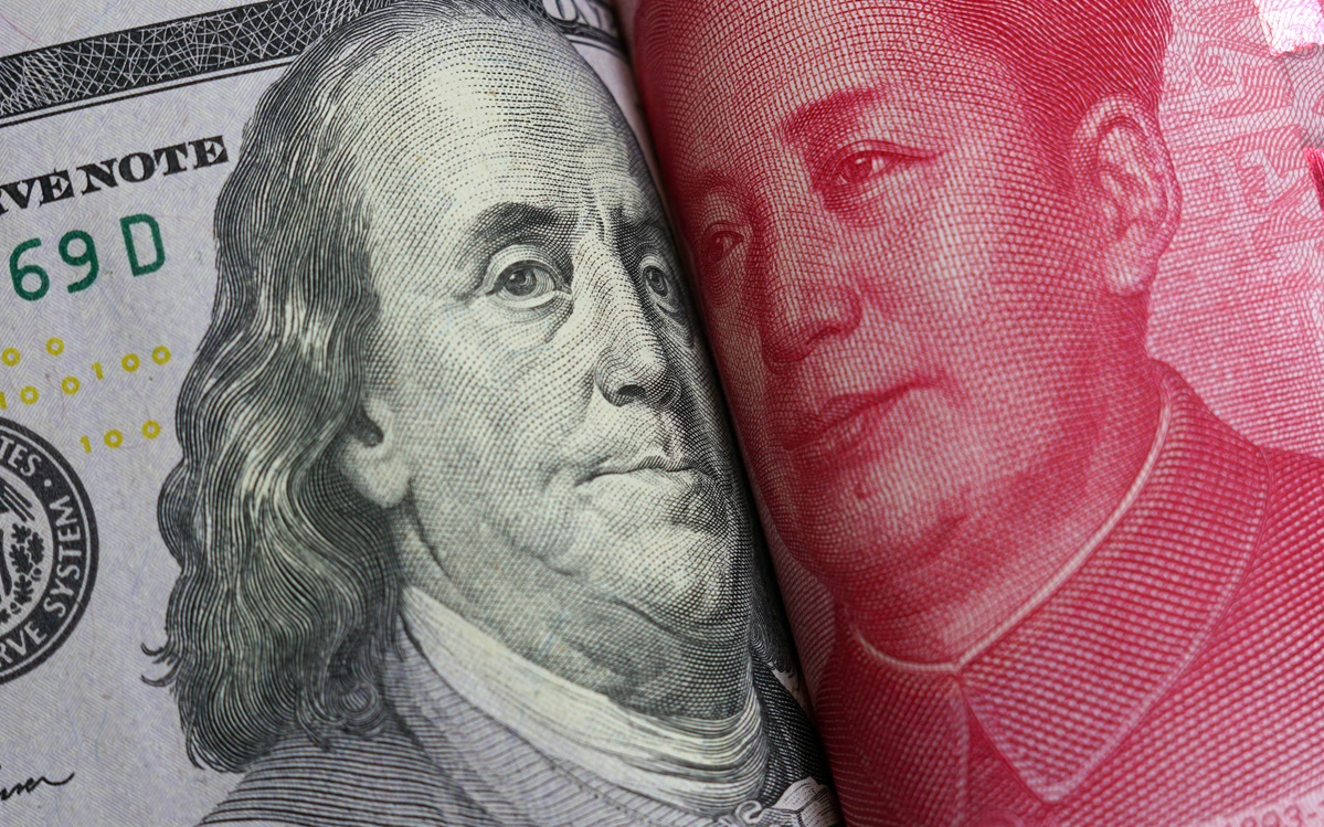 Юань укрепился к доллару до максимума с июля 2023 года