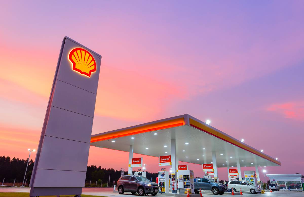Shell вложит прибыль от торговли российской нефтью в фонд помощи Украине