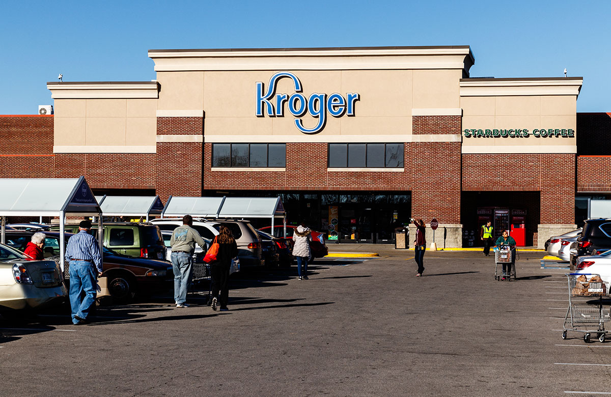Kroger утвердил программу обратного выкупа акций на $1 млрд