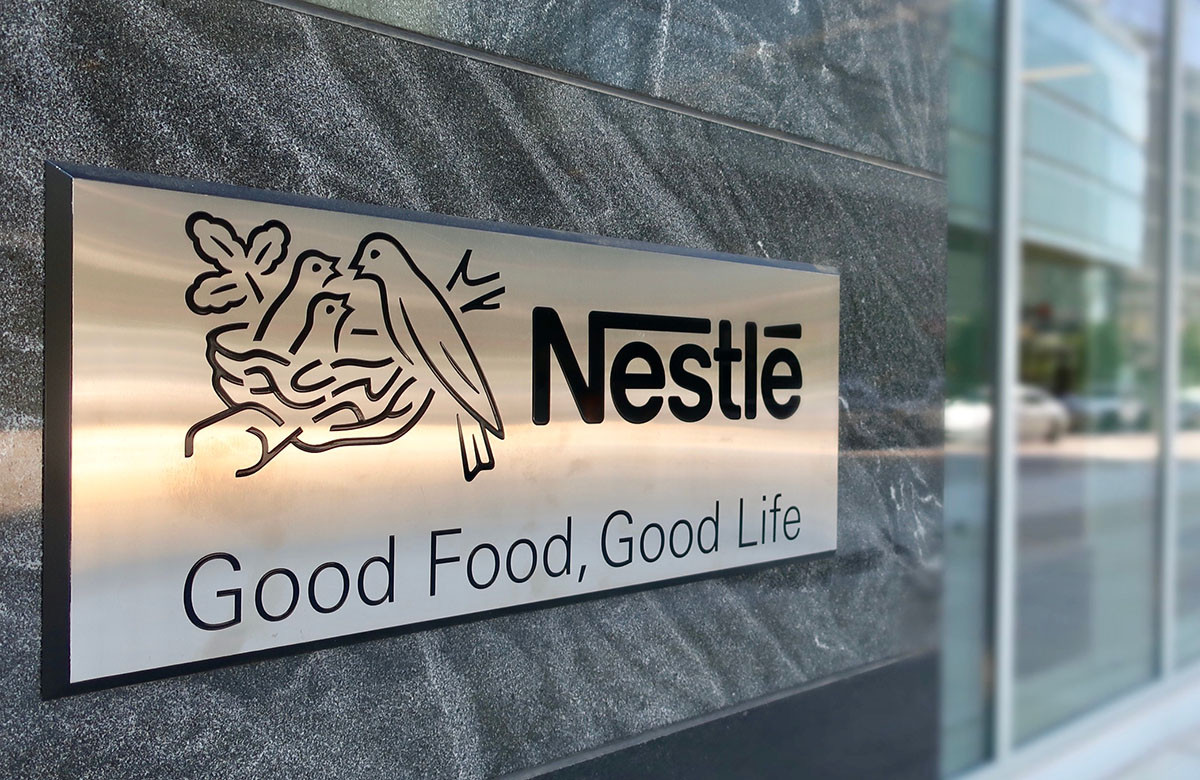 Nestle временно закрывает заводы и склады на Украине