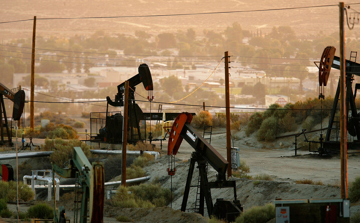 Блогер из США предсказал рост акций Exxon на 30%. А нефти WTI — до $50