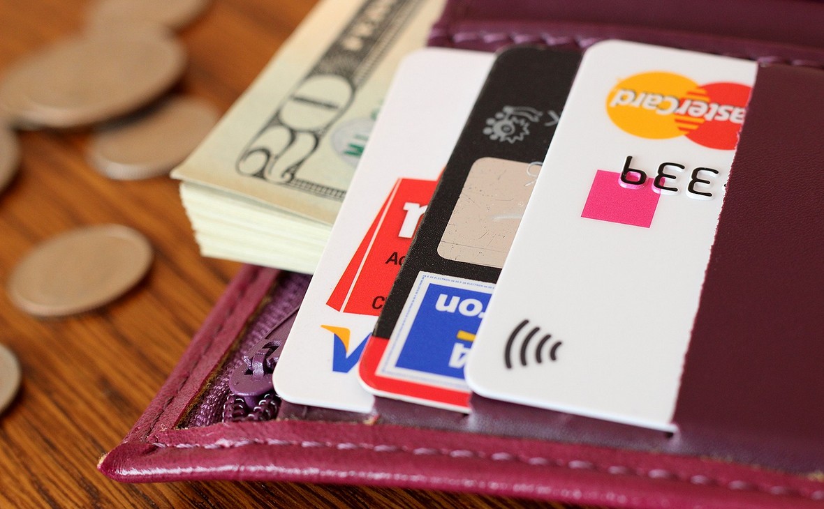 Mastercard и Visa снизят комиссию в Европе. Акции подешевели