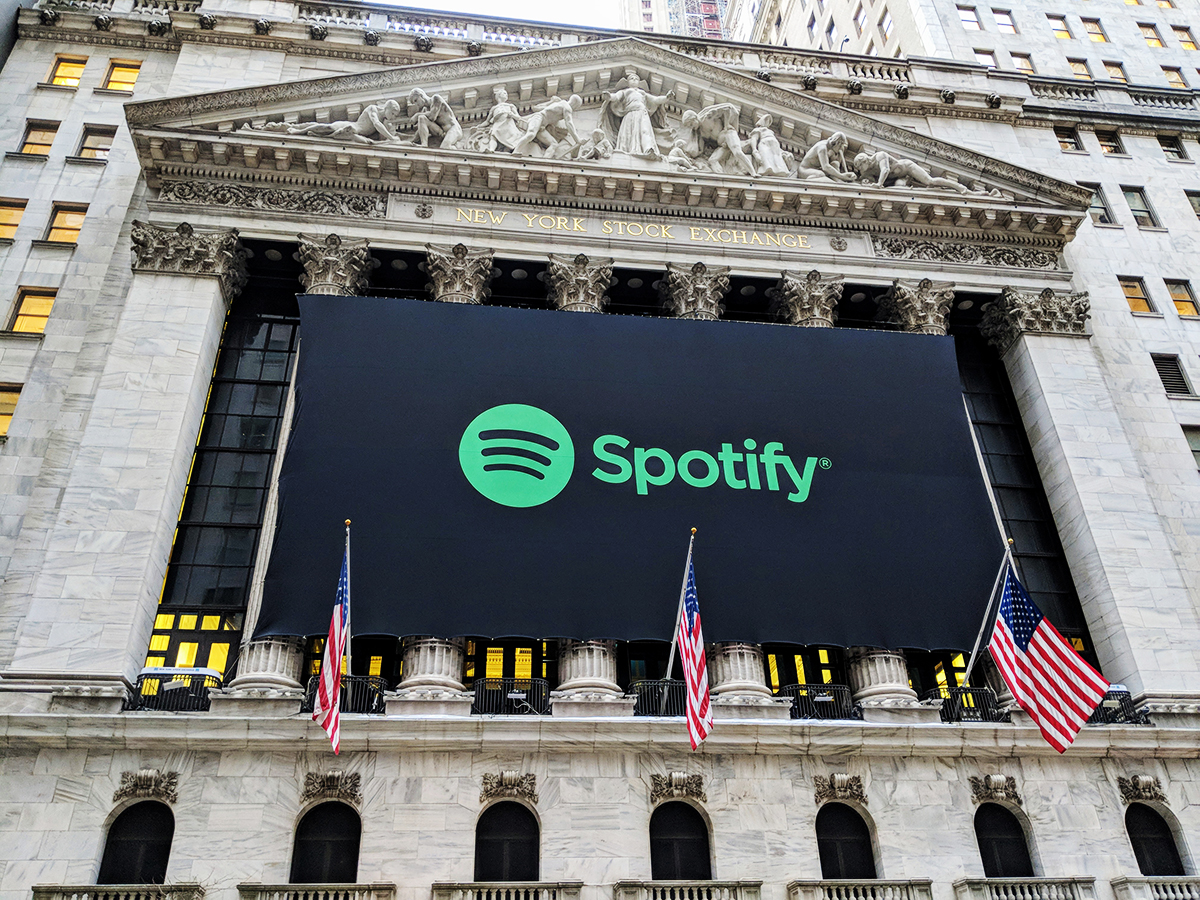 Spotify временно закрыл свой офис в России