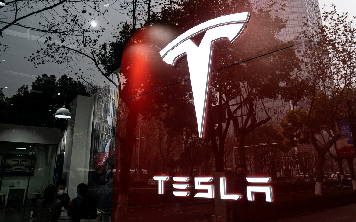 Tesla впервые в своей истории показала годовую прибыль
