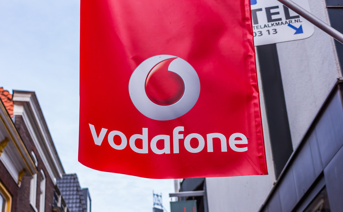 Акции Vodafone выросли на 6,4% на фоне новостей о возможных слияниях