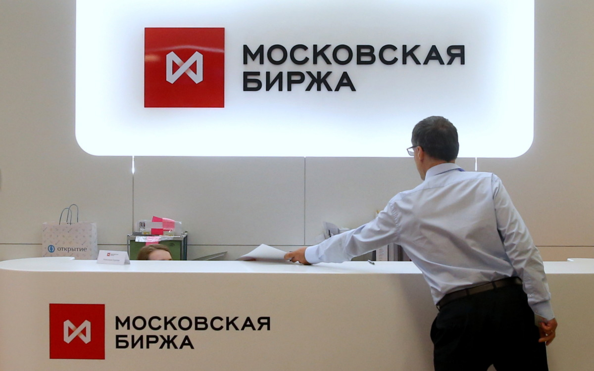 Московская биржа планирует допустить к утренним торгам биржевые ПИФы
