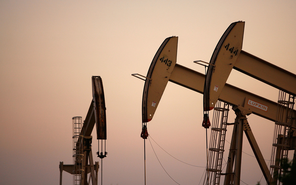 Нефть растет на фоне отказа промышленных пользователей от газа