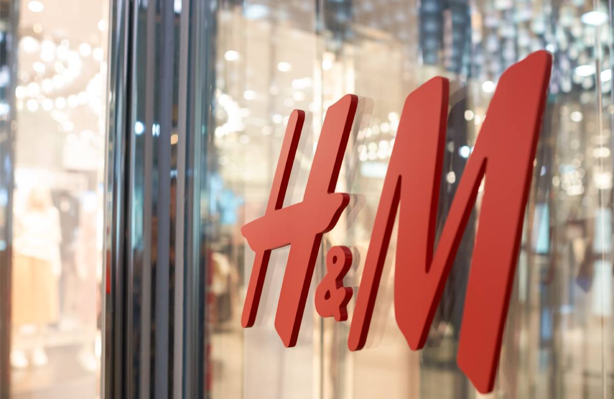 H&M увеличила квартальную прибыль на фоне прекращения продаж в России