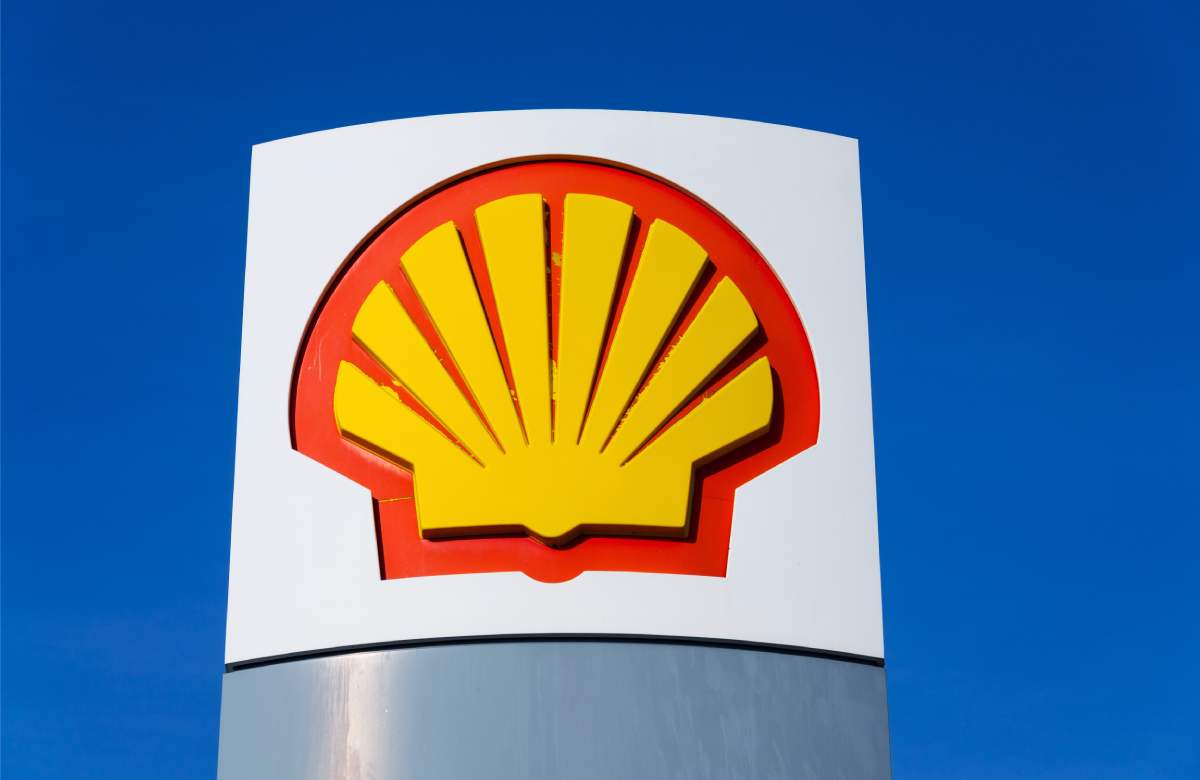 Чистые расходы Shell от продажи АЗС и завода в России составили $83 млн