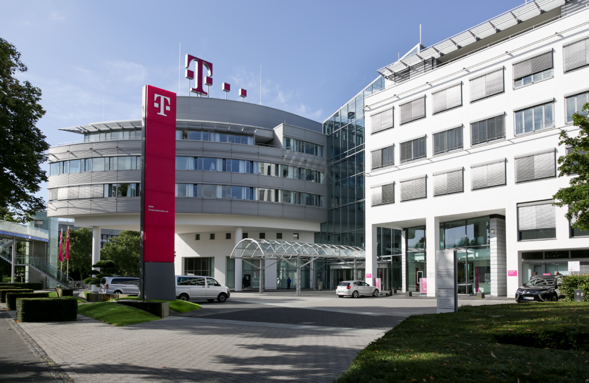 Deutsche Telekom продаст нидерландское подразделение за $5,3 млрд