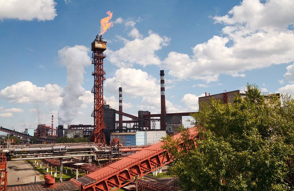 «Газпром нефть» и НЛМК подписали климатический меморандум