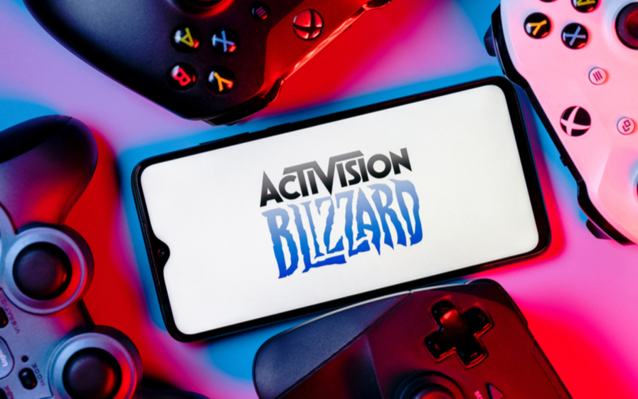 Акции Activision Blizzard взлетели почти на 40% на сделке с Microsoft
