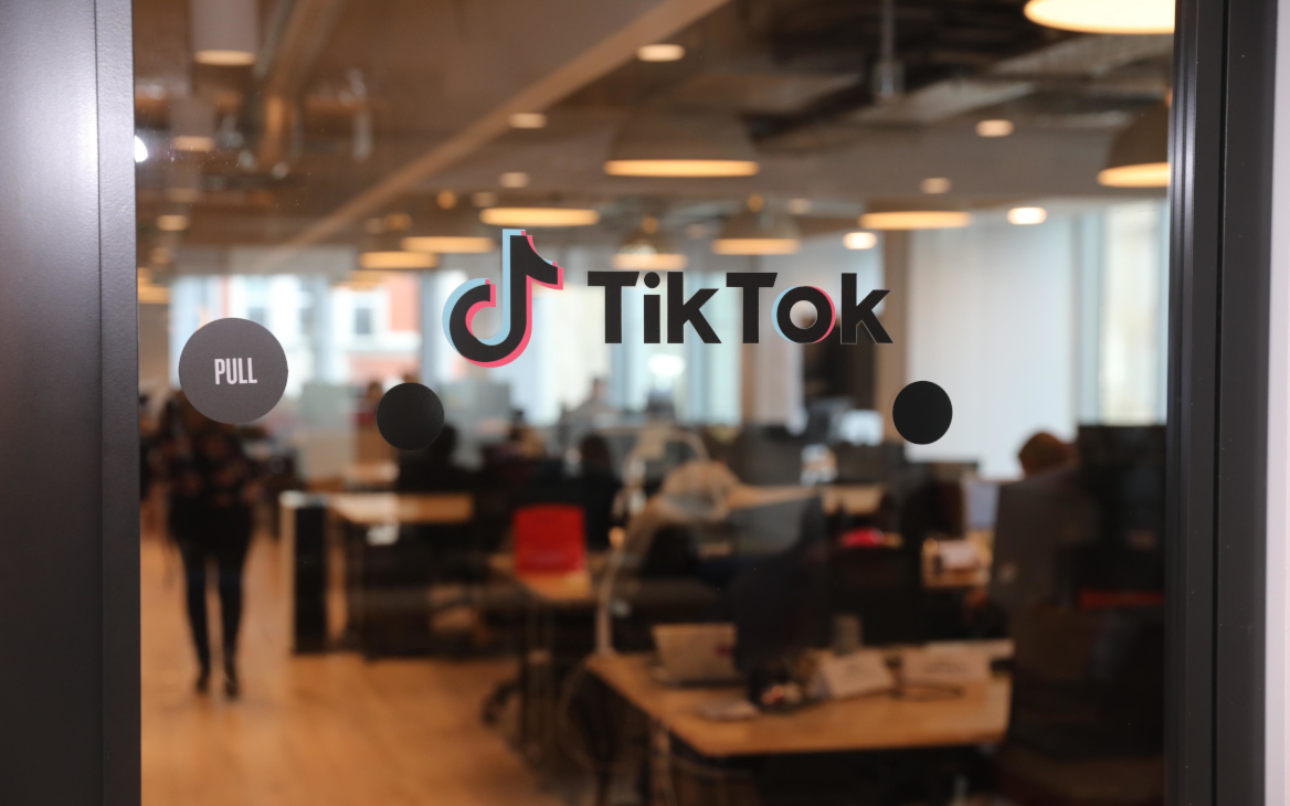 Основатель компании-владельца TikTok покинет пост генерального директора
