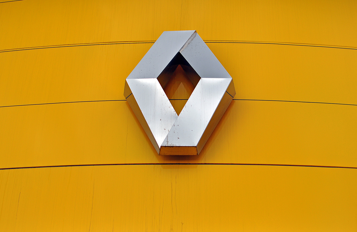 Renault рассчитывает на прибыль по итогам года, несмотря на дефицит чипов