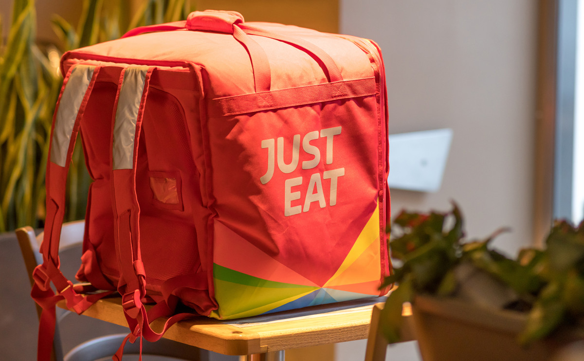 Инвестор Just Eat Takeaway выступил против ключевых членов руководства