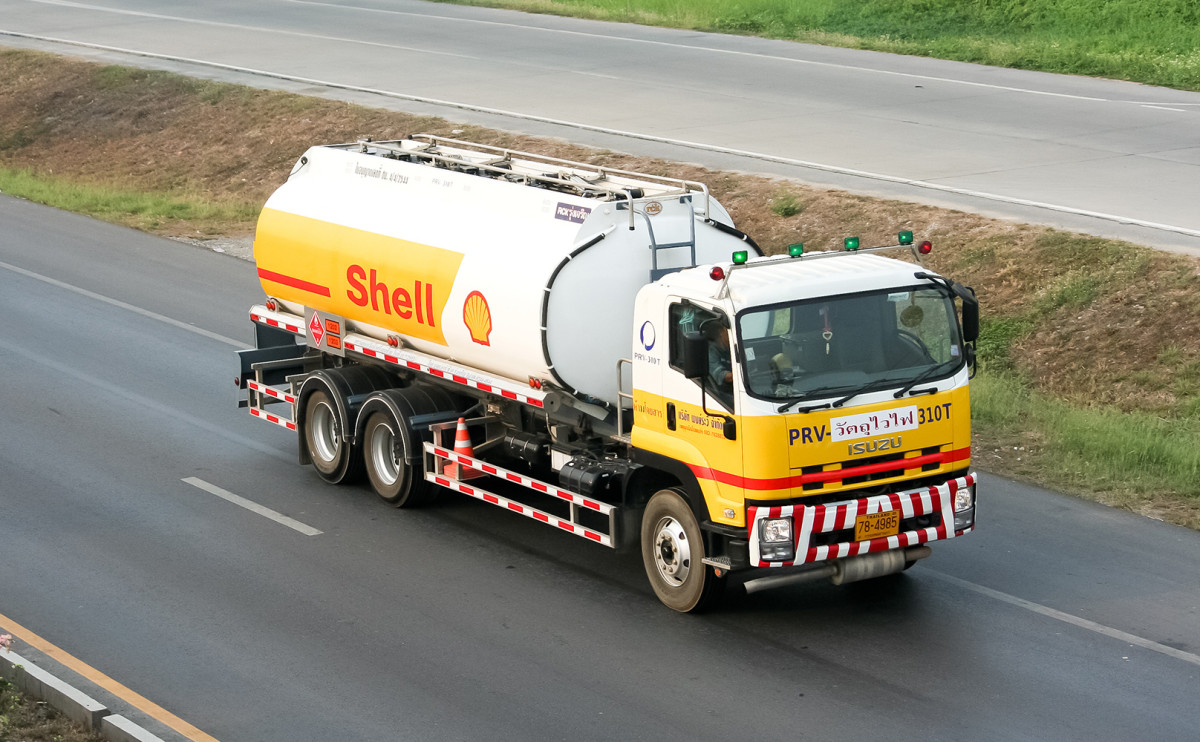Shell изменила свои контракты для торговли нефтью из России