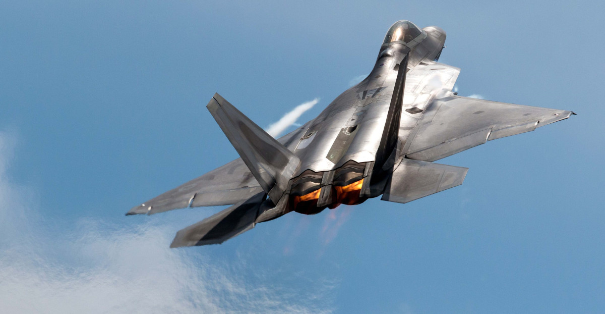 Lockheed Martin может стать «новым Gamestop» из-за НЛО. Это что, правда?