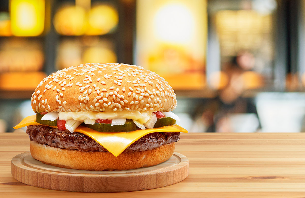 Популярность бургера McDonald's из мяса Beyond Meat превзошла ожидания
