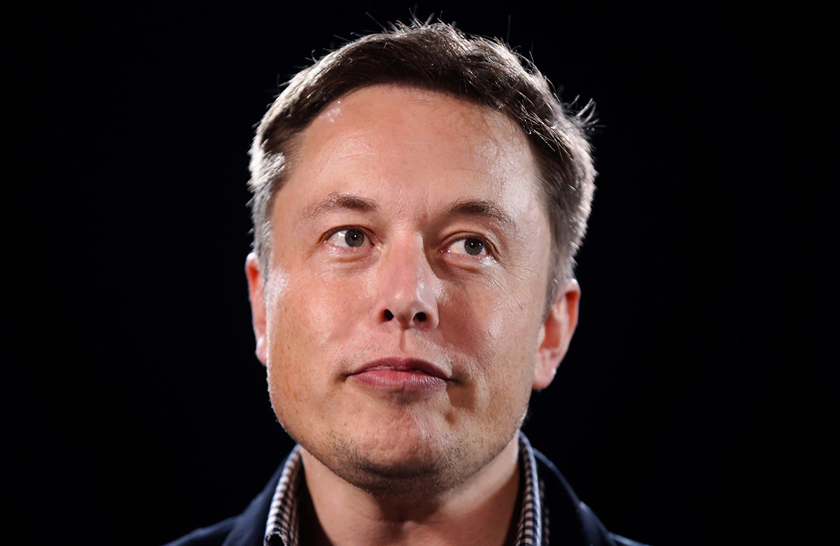 Илон Маск критически отозвался о системе автопилота Tesla
