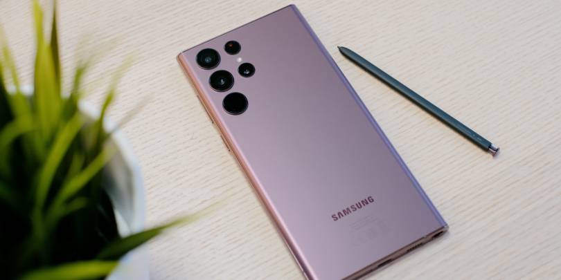Samsung сократит производство смартфонов на 30 млн единиц в 2022 году