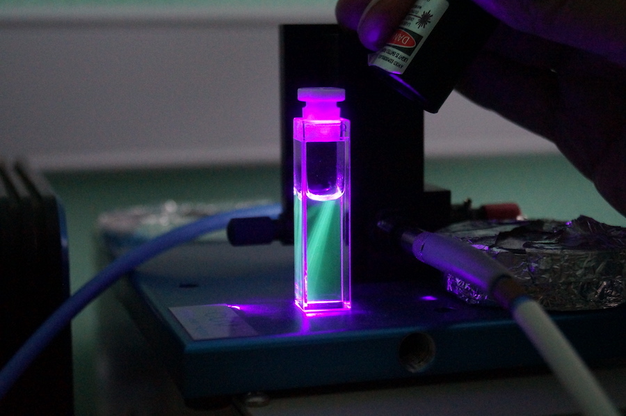 Эмиттеры будущего: как в Новосибирске создают новейшие светодиоды | РБК ...