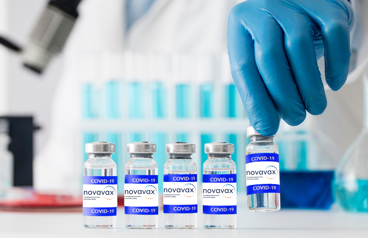 Акции Novavax выросли на 21% на фоне одобрения FDA вакцины компании