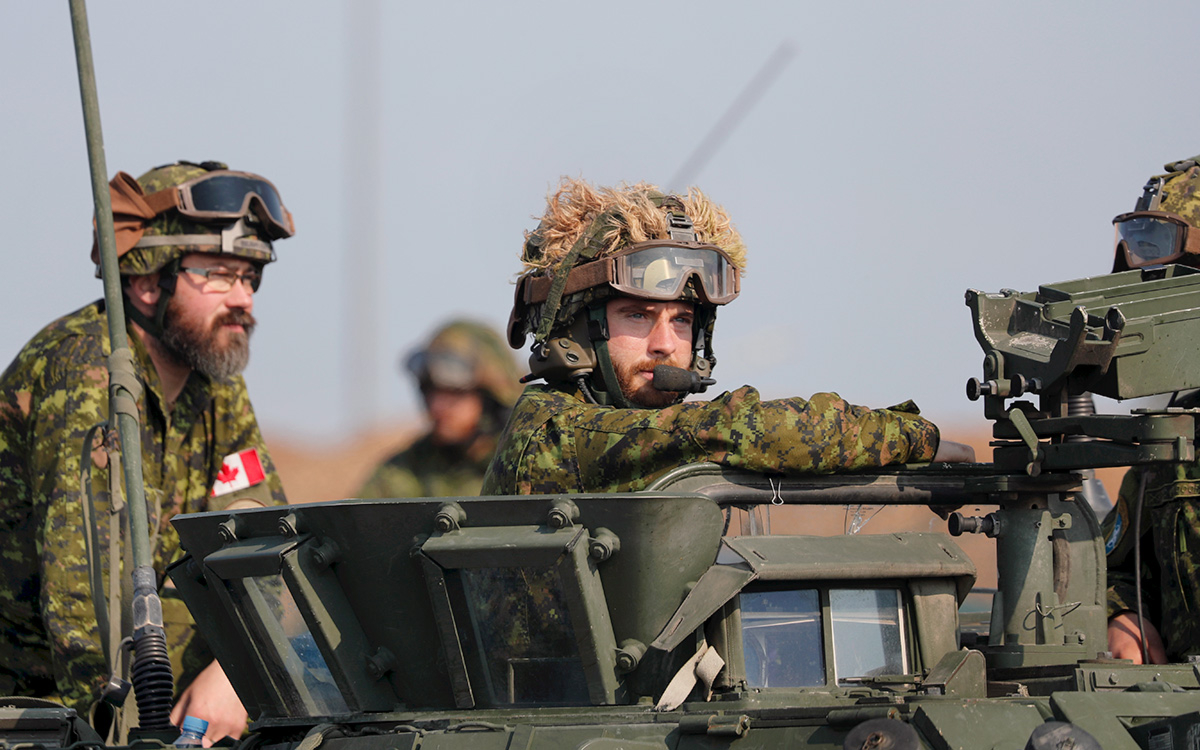 Канада приостановила военную миссию на Украине из-за вспышки коронавируса