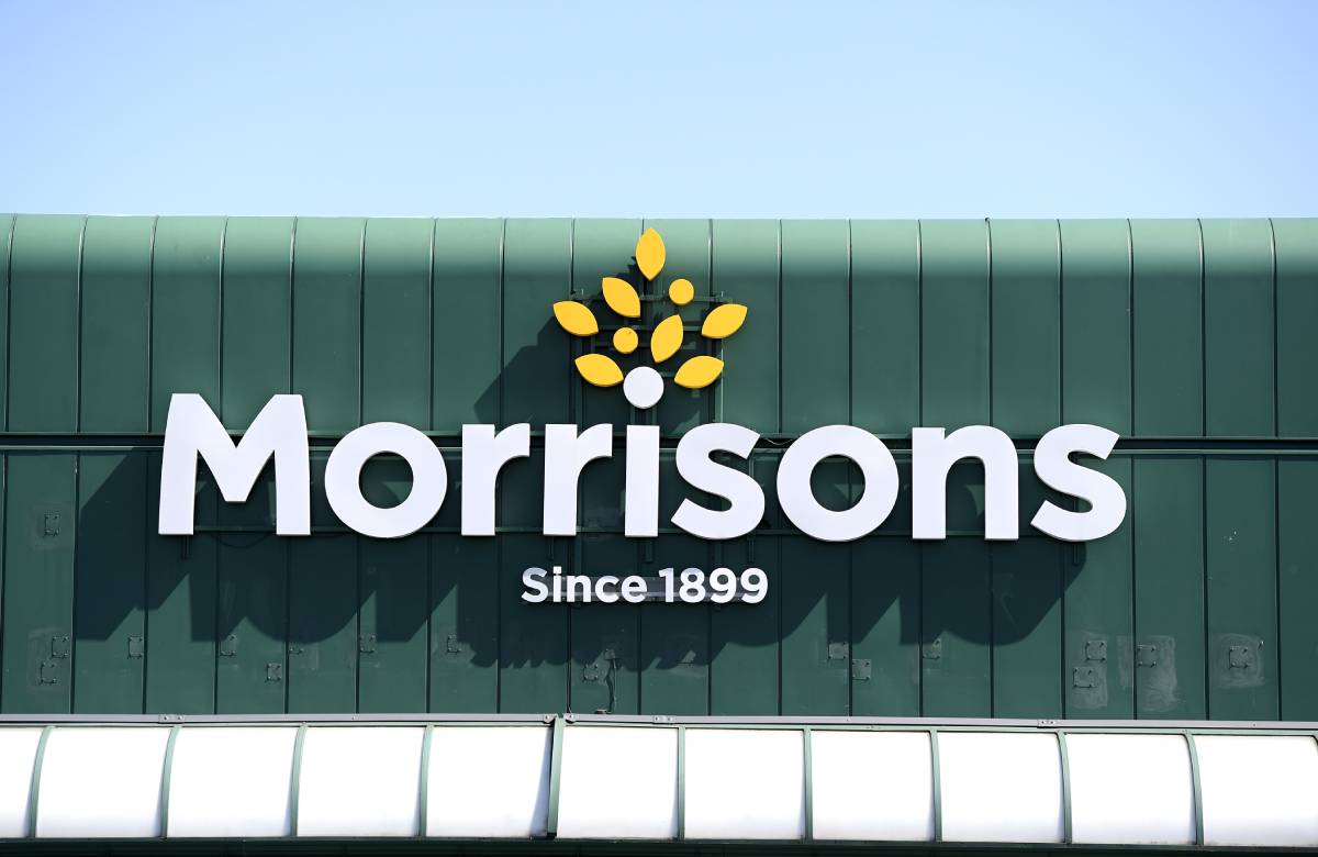 CD&R выиграла у Fortress право купить сеть Morrisons на аукционе