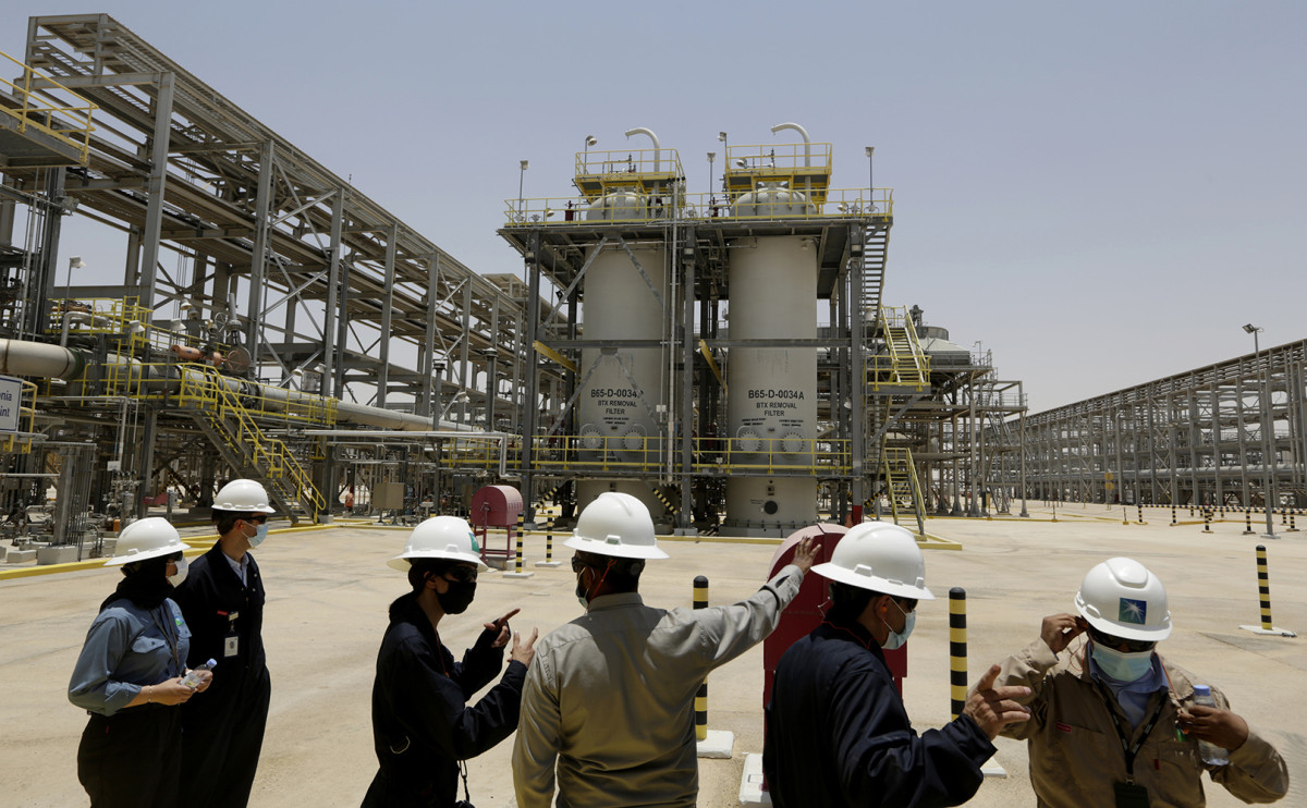 CEO Saudi Aramco предупредил о нефтяном кризисе из-за нехватки инвестиций