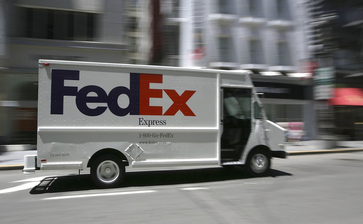 Подрядчики FedEx и Uber просят поддержки из-за роста цен на топливо