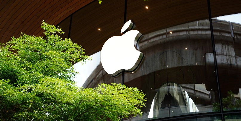 Apple впервые в истории завершила торги с капитализацией более $3 трлн