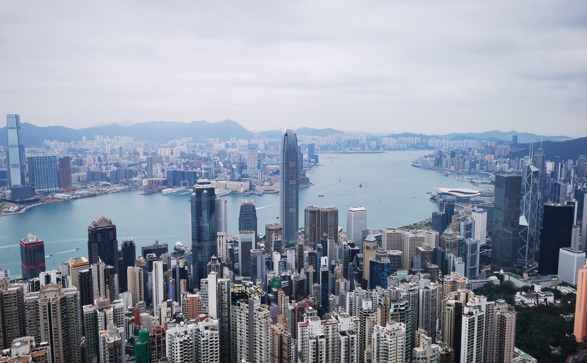 Инвесторы китайских компаний увеличивают долю акций в Гонконге