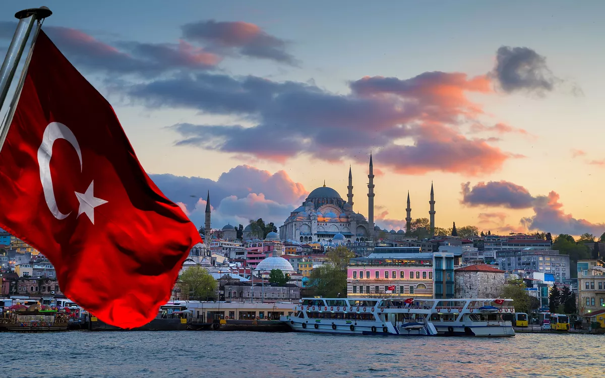 Как открыть счет и получить карту в Турции в 2024 году