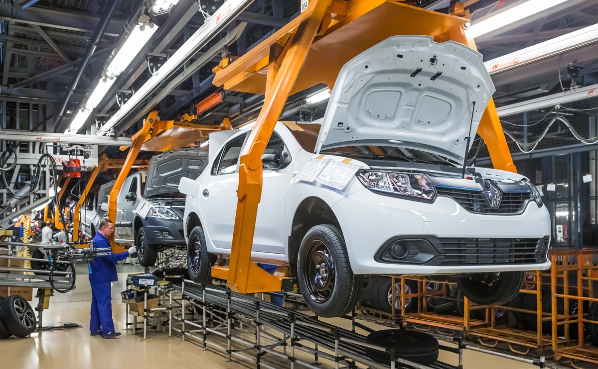 Продажи АвтоВАЗа упали в июле на 68%