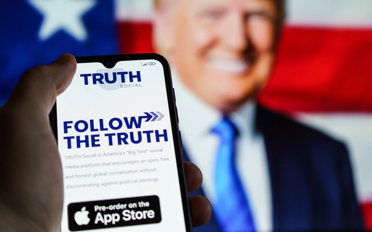 Трамп проведет размещение своей соцсети Truth Social на бирже