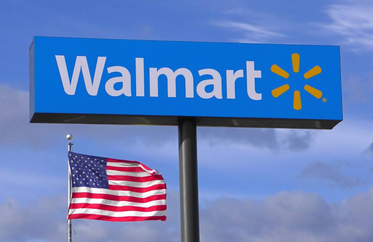 Котировки Walmart рухнули на 8% на фоне снижения операционной прибыли