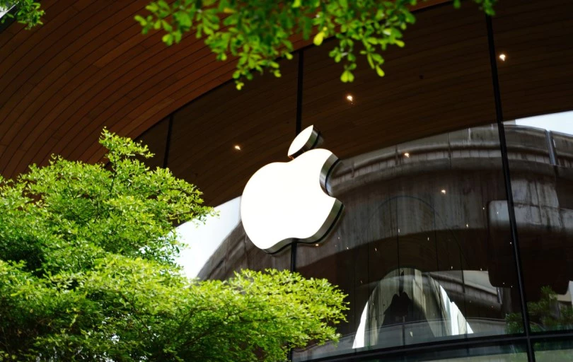 Apple впервые завершила день с капитализацией более $3,5 трлн