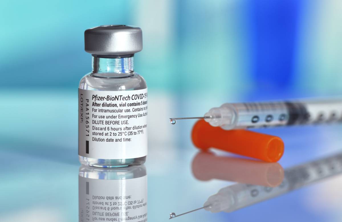 Pfizer и BioNTech оценили эффект от обновленной вакцины против омикрона