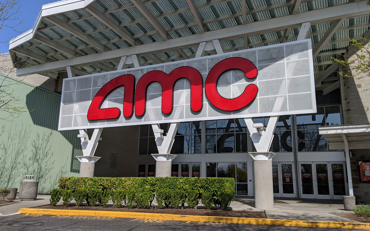 AMC решила отблагодарить инвесторов бесплатной порцией попкорна